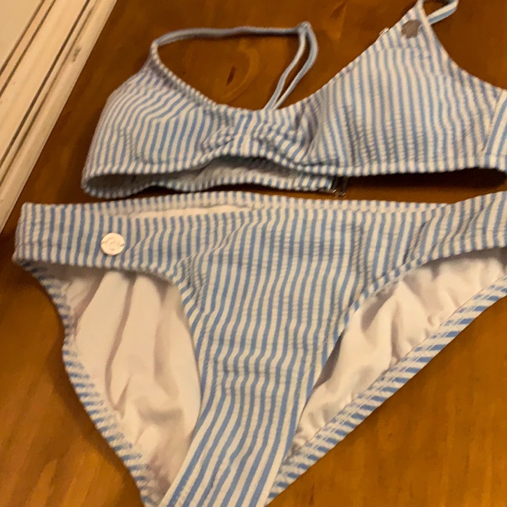 Southern Tide Bikini like new, worn maybe once…